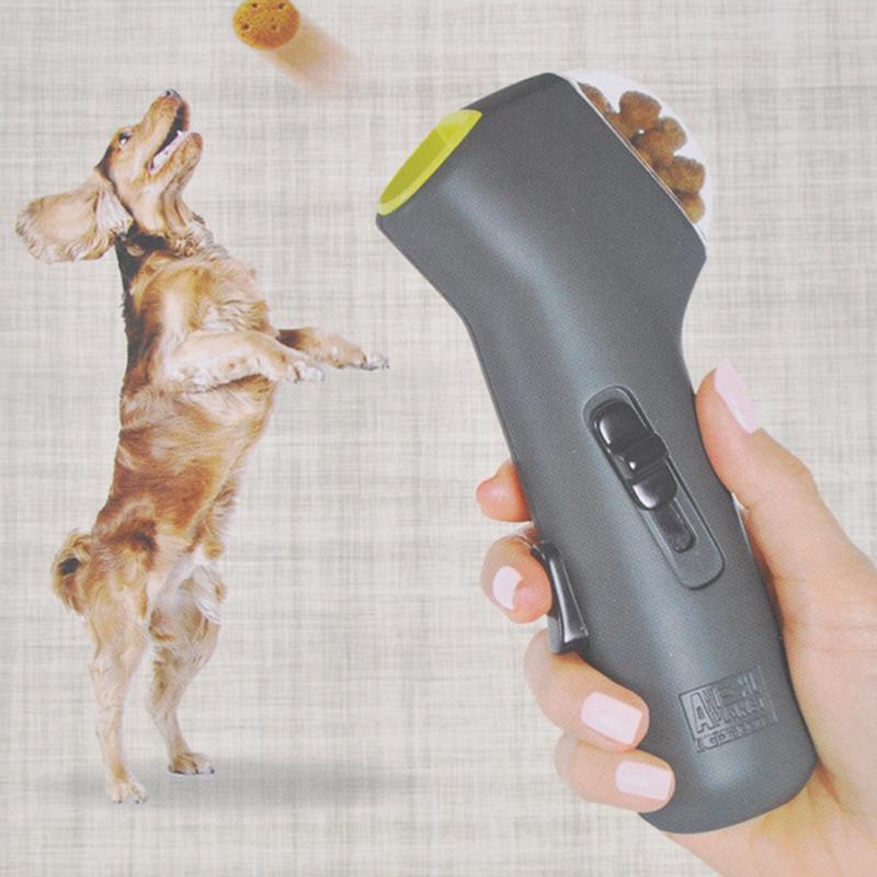 Tailyze™ Pet Treat Launcher
