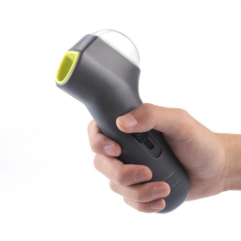 Tailyze™ Pet Treat Launcher